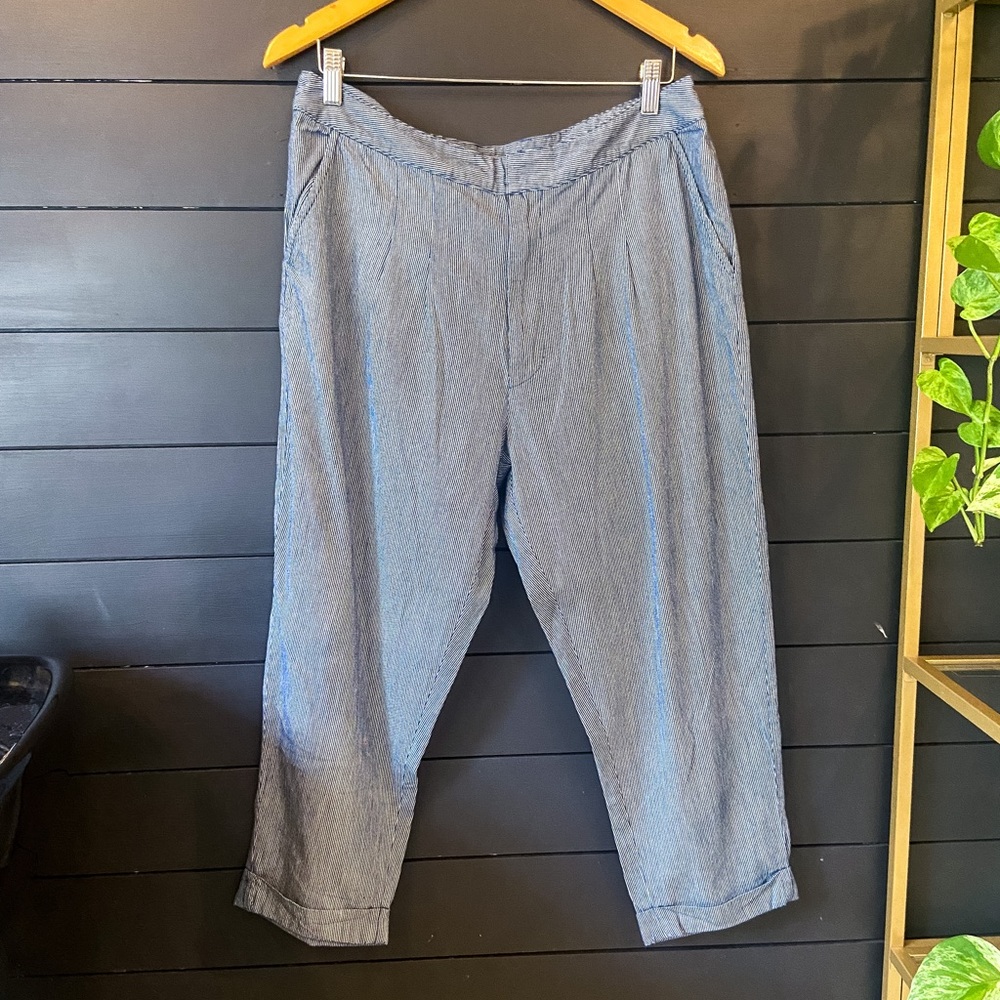 Esby Austin navy & white pleated trousers